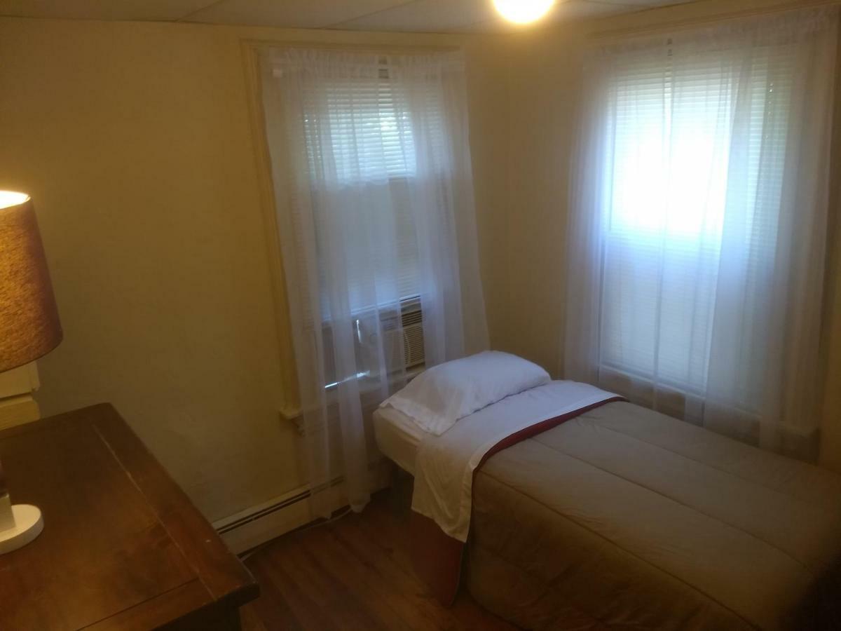 Cappuccio Hotel Keansburg Экстерьер фото